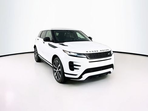 Used 2026 Land Rover Range Rover Evoque Dynamic SE AWD/4WD image 3