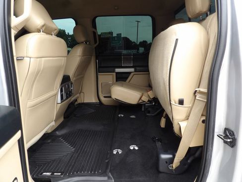 Used 2019 Ford F250 Lariat w/ Lariat Ultimate Package AWD/4WD image 33