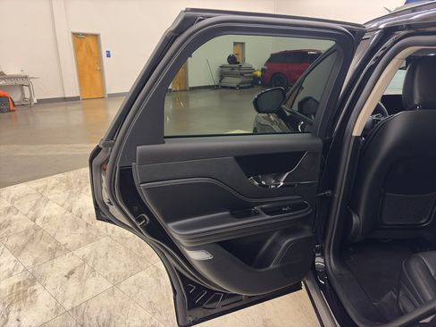 Used 2025 Lincoln Corsair Grand Touring w/ Jet Appearance Package image 13