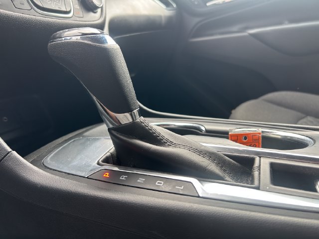 Used 2019 Chevrolet Equinox LT FWD image 15