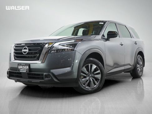 Used 2024 Nissan Pathfinder S AWD/4WD image 1