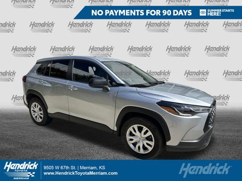 Used 2023 Toyota Corolla Cross L FWD image 1