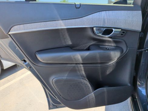 Used 2021 Volvo XC90 T8 Inscription image 38