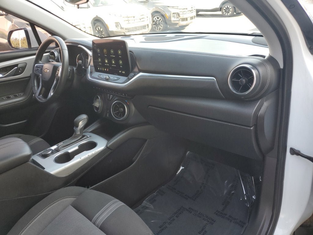 Used 2024 Chevrolet Blazer LT AWD/4WD image 37