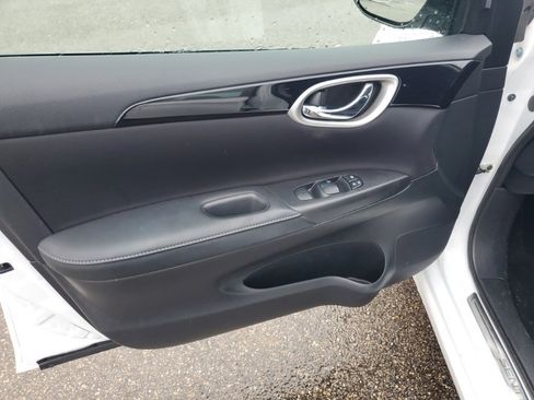 Used 2019 Nissan Sentra SV w/ Special Edition Package image 8