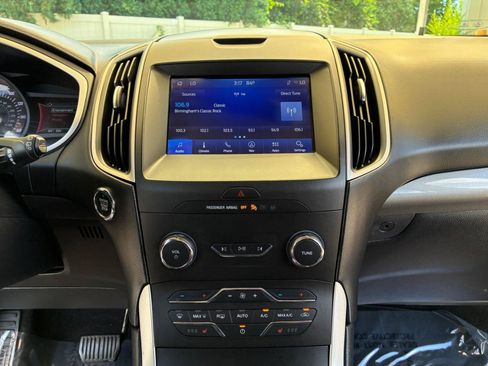 Used 2019 Ford Edge SEL w/ Equipment Group 201A AWD/4WD image 22