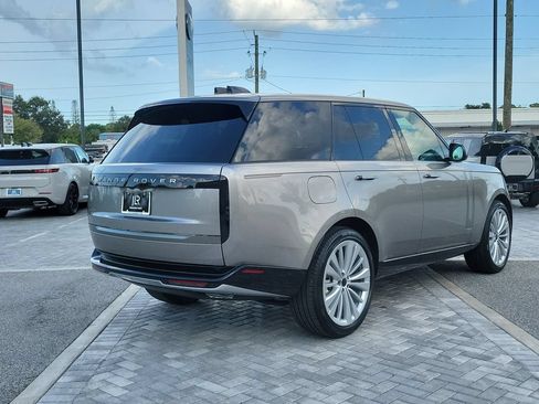 New 2026 Land Rover Range Rover SE AWD/4WD image 5
