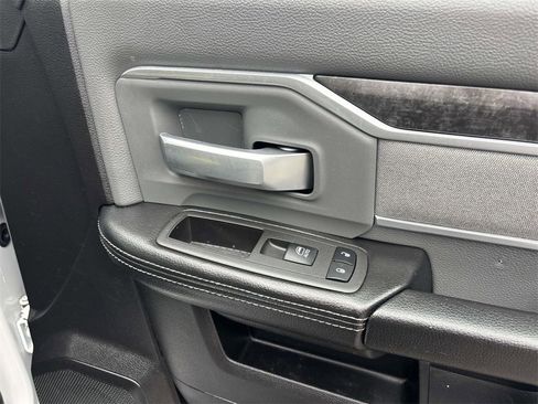 Used 2022 RAM 2500 Big Horn w/ Level 1 Equipment Group image 13