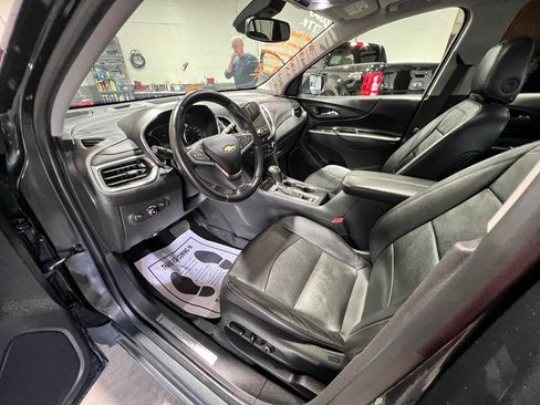 Used 2020 Chevrolet Equinox Premier image 8