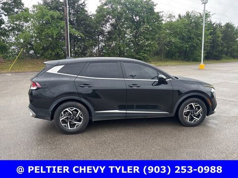 Used 2023 Kia Sportage LX image 8