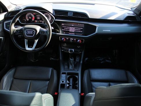 Used 2022 Audi Q3 2.0T Premium Plus w/ Premium Plus Package AWD/4WD image 17