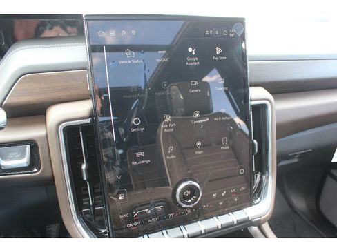 New 2026 GMC Yukon XL Denali Ultimate AWD/4WD image 43
