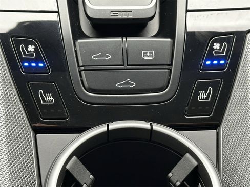 Certified 2025 Porsche 911 Carrera S image 23