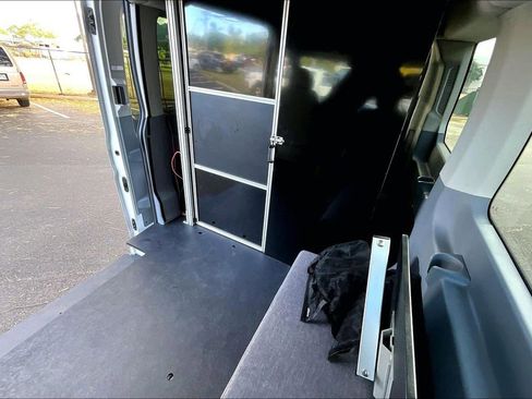 Used 2016 Ford Transit 150 XLT image 27