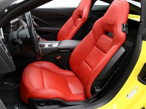 Used 2019 Chevrolet Corvette Stingray Coupe image 11