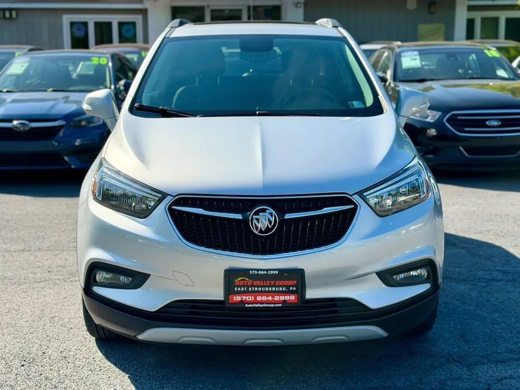 Used 2019 Buick Encore Sport Touring AWD/4WD image 3