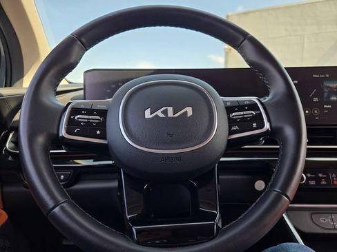 Used 2026 Kia Carnival SX Prestige FWD image 23