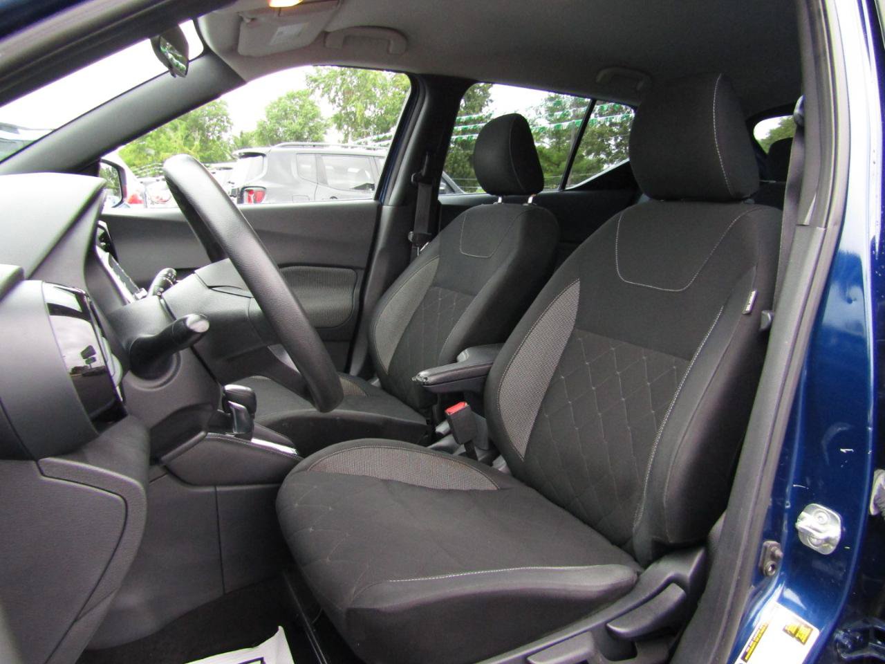 Used 2020 Nissan Kicks SV FWD image 12