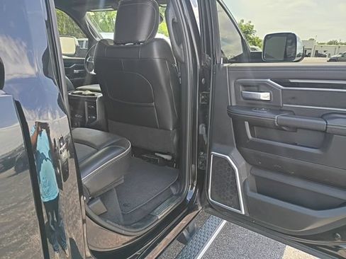 Used 2019 RAM 2500 Laramie AWD/4WD image 8