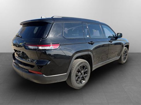 Used 2024 Jeep Grand Cherokee L Laredo image 7