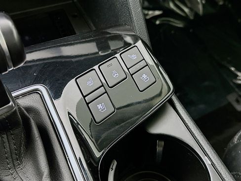 Used 2023 Kia Sportage SX image 17