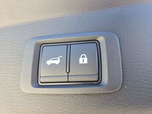 Used 2026 Nissan Rogue SL w/ Family Package AWD/4WD image 15