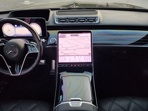 Used 2024 Mercedes-Benz Maybach S 580 4MATIC image 8