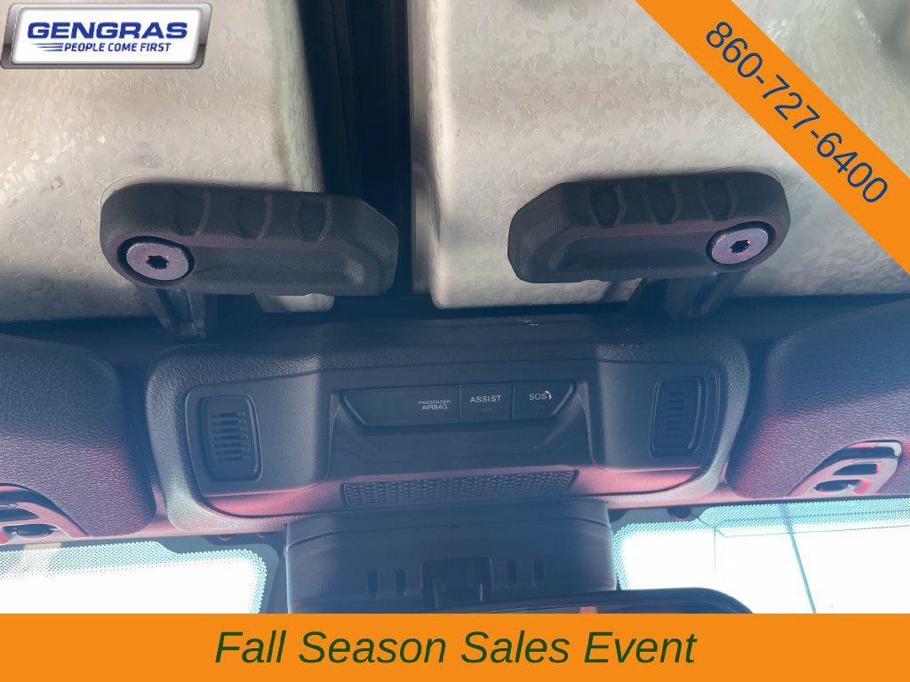 Used 2025 Jeep Wrangler Unlimited Sahara AWD/4WD image 53