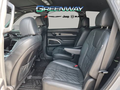Used 2024 Kia Telluride EX X-Line AWD/4WD image 15