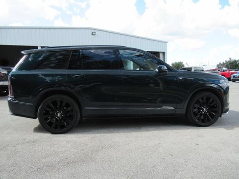 Used 2026 Cadillac Vistiq Sport AWD/4WD image 2