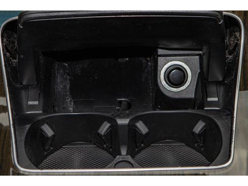 Used 2021 Mercedes-Benz GLC 300 w/ Premium Package image 25