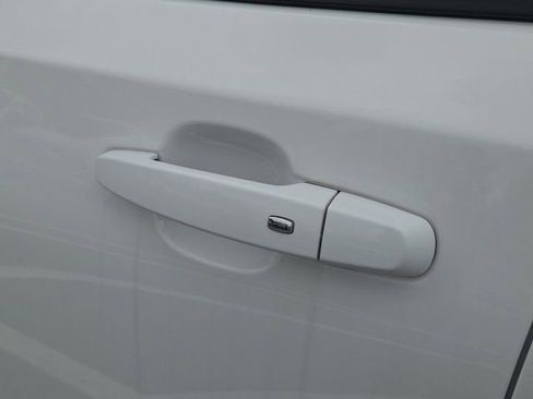 Used 2024 GMC Terrain SLE AWD/4WD image 20