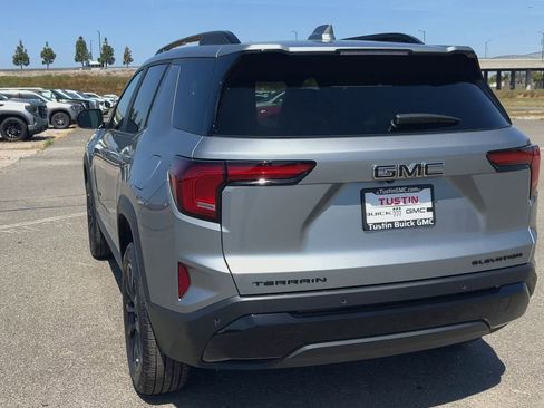 New 2026 GMC Terrain Elevation w/ Black Edition FWD image 27