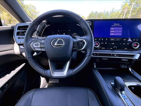 Used 2025 Lexus RX 350 Premium w/ Accessory Package (K3) image 6