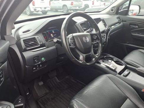 Certified 2021 Honda Pilot Touring image 7