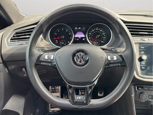 Used 2021 Volkswagen Tiguan SE R-Line FWD image 23