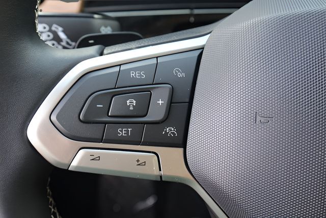 Certified 2026 Volkswagen Atlas SE AWD/4WD image 23