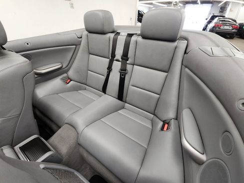 Used 2006 BMW M3 Convertible image 23