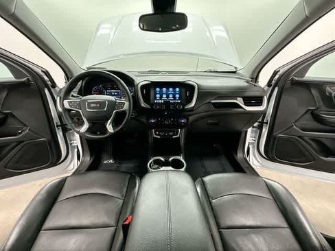 Used 2024 GMC Terrain SLT w/ LPO, Floor Liner Package AWD/4WD image 19