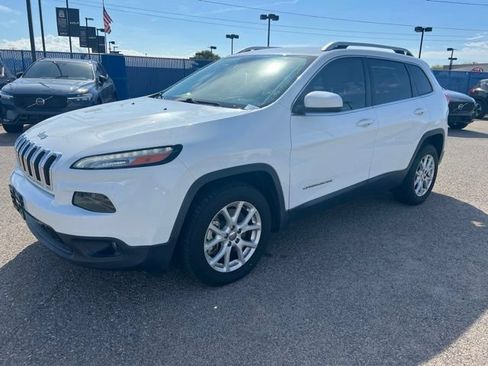 Used 2015 Jeep Cherokee Latitude FWD image 7