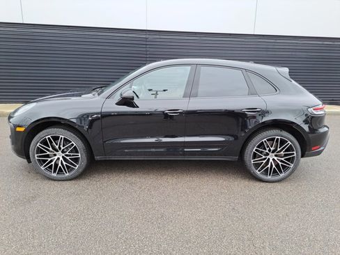 Used 2026 Porsche Macan image 2