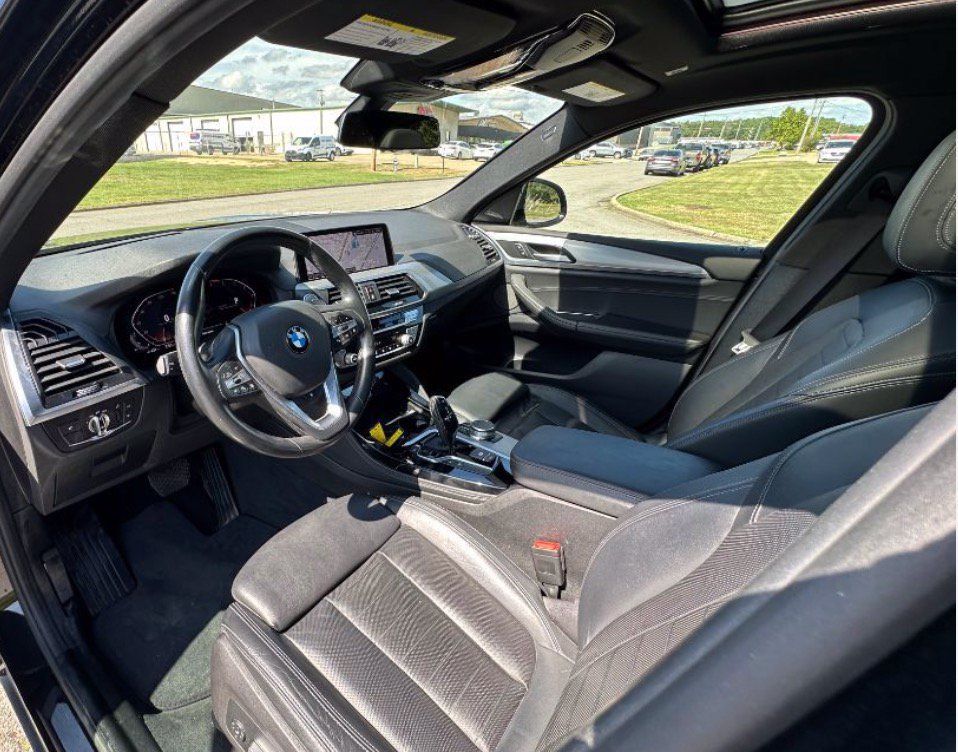 Used 2020 BMW X4 xDrive30i w/ Premium Package AWD/4WD image 2