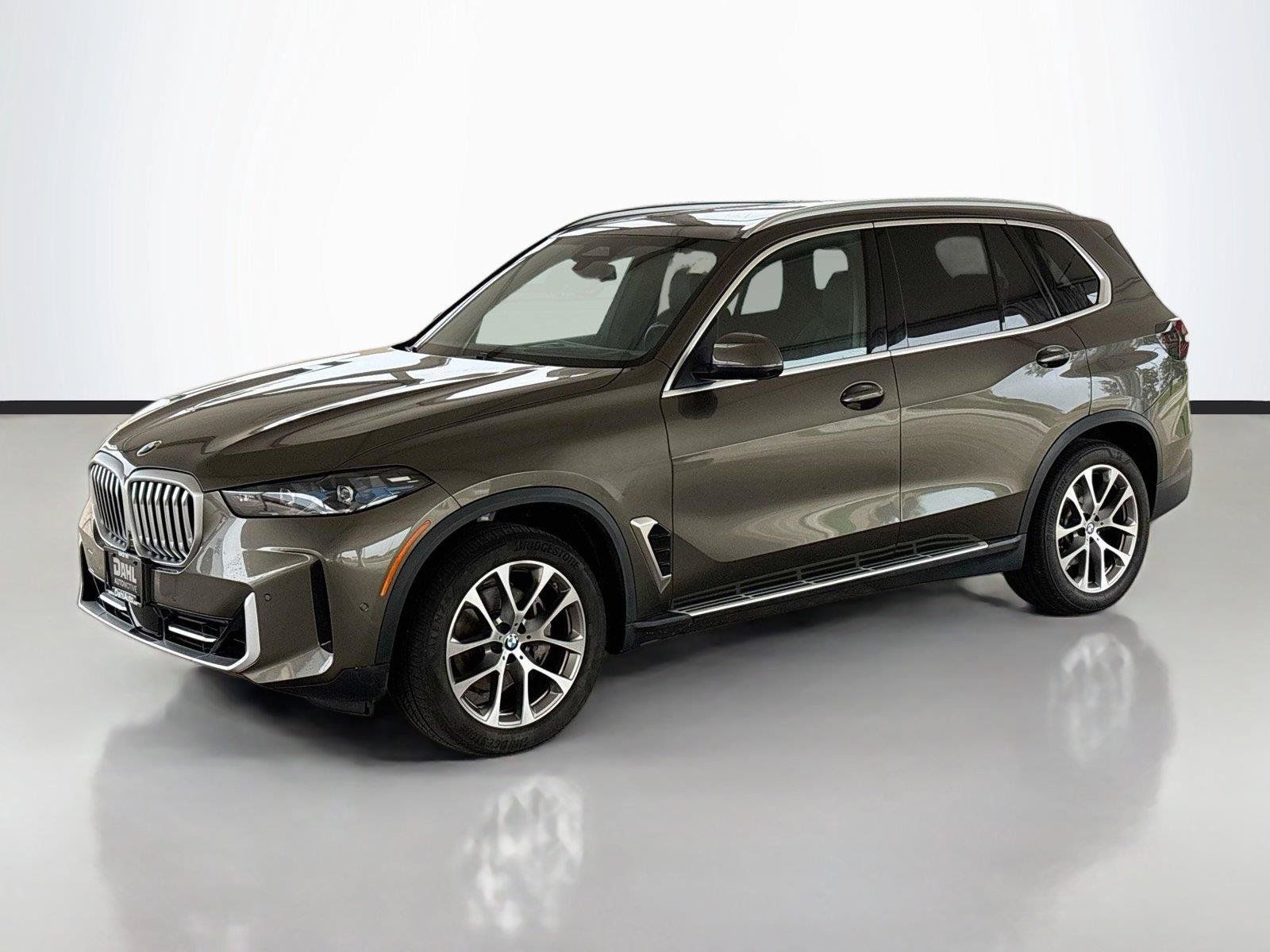 Used 2026 BMW X5 xDrive40i AWD/4WD image 4
