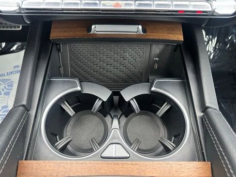 Certified 2024 Mercedes-Benz GLS 450 4MATIC image 42