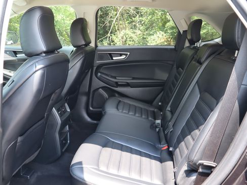 Used 2024 Ford Edge SEL AWD/4WD image 36