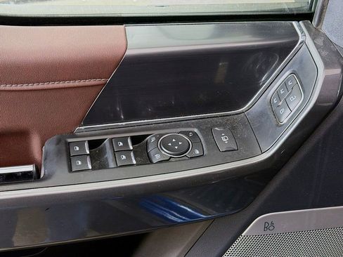 Used 2022 Ford F150 Lariat image 28