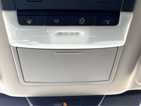 Certified 2024 Nissan Pathfinder SV image 32