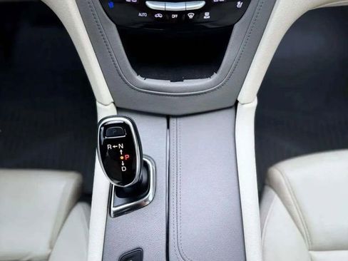 Used 2017 Cadillac XT5 Premium Luxury image 23