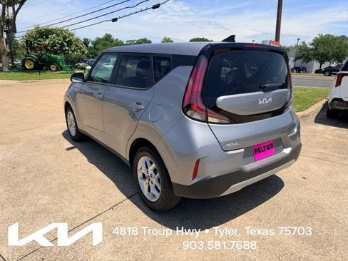 Certified 2025 Kia Soul LX w/ LX Technology Package FWD image 7