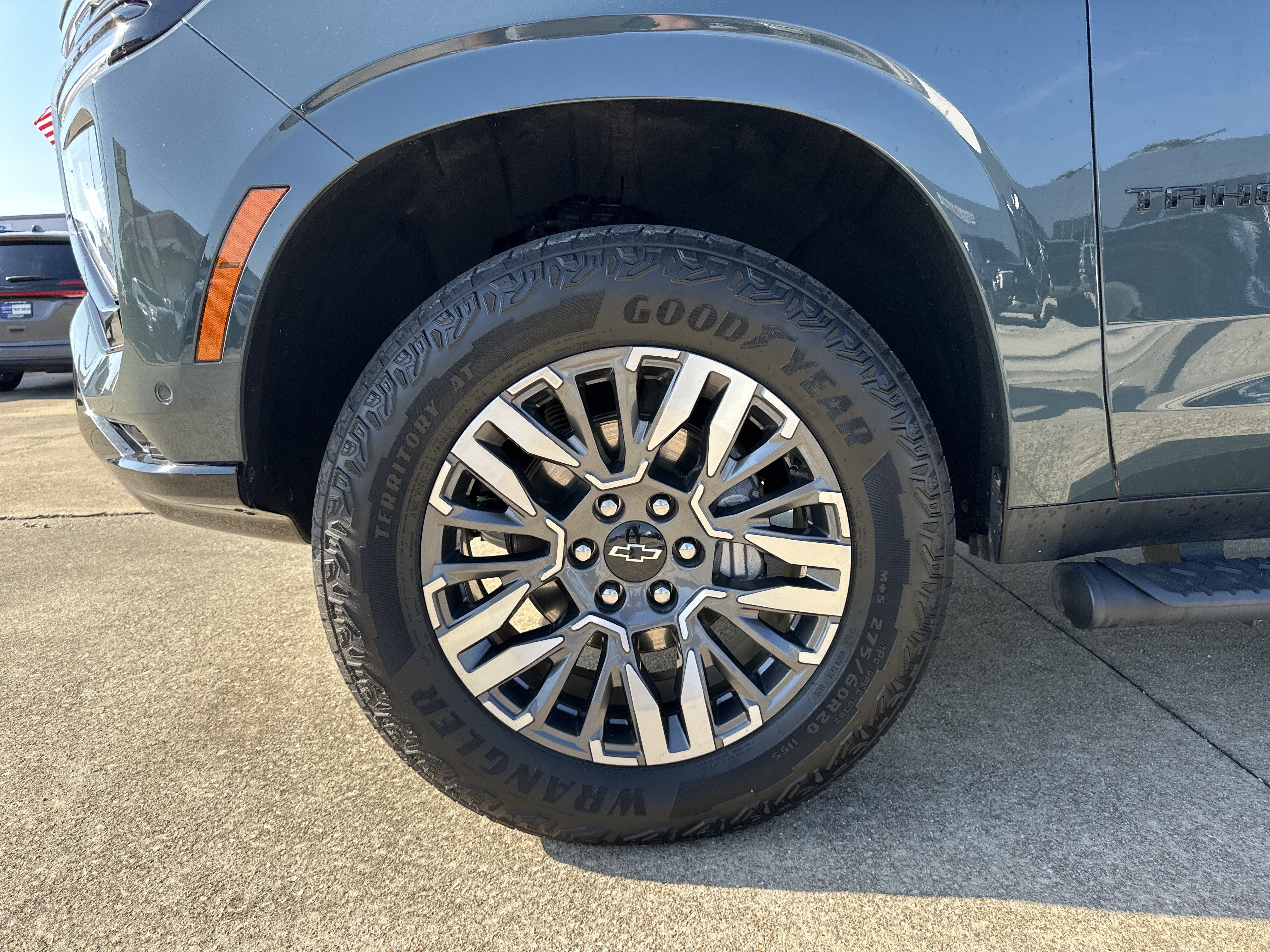 Certified 2025 Chevrolet Tahoe Z71 w/ Z71 Off-Road Package AWD/4WD image 12